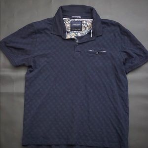 Casual polo shirt with knitted square button by Denim & Flower brand